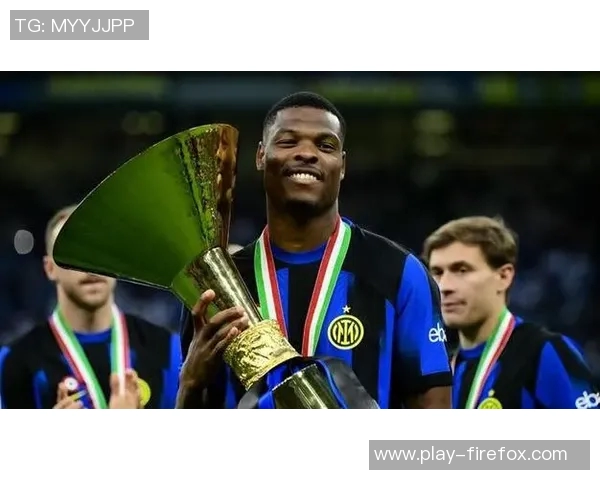 邓弗里斯与比塞克分享成功之路强调努力与专注的重要性