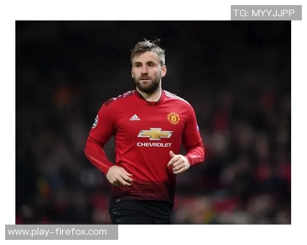 曼联旧将警告卢克肖懒惰或成双红会隐患萨拉赫将发起攻击