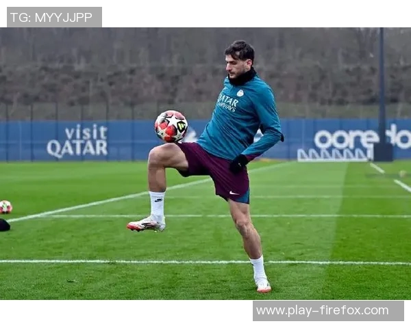 朗斯主帅坦言巴黎圣日耳曼是全球顶级俱乐部我们目前专注于稳步提升表现