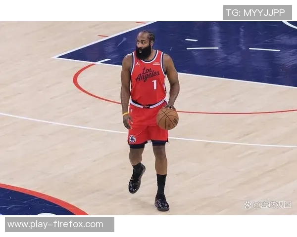 哈登加盟篮网76人快船皆为争冠现欲投骑士仍抱争冠梦想